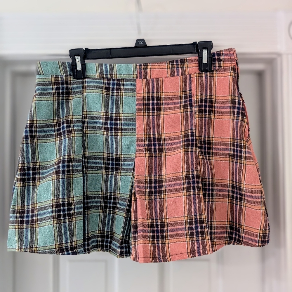Stitch & Pine Pleated bi-colored Mini Skirt L